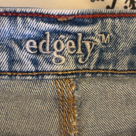 Edge Blue Jean Shorts Distressed Style - Picture 4 of 5